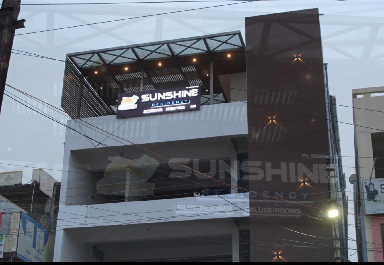 Sunshine Residency Hotel Mancherāl Kültér fotó